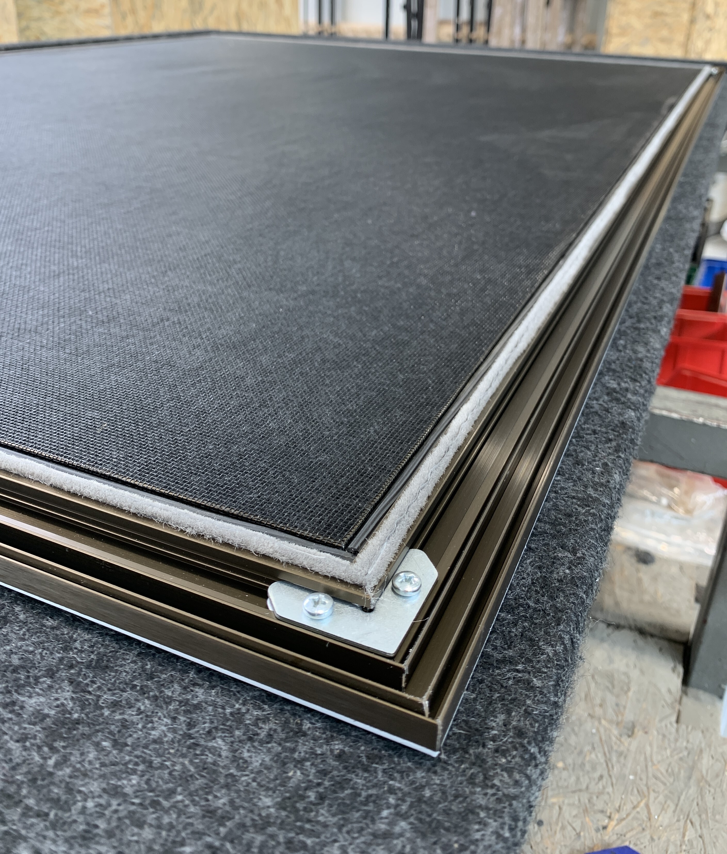 Anodised finish · 2